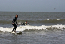high-heel-surfing-9b