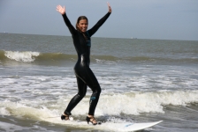 high-heel-surfing-9d